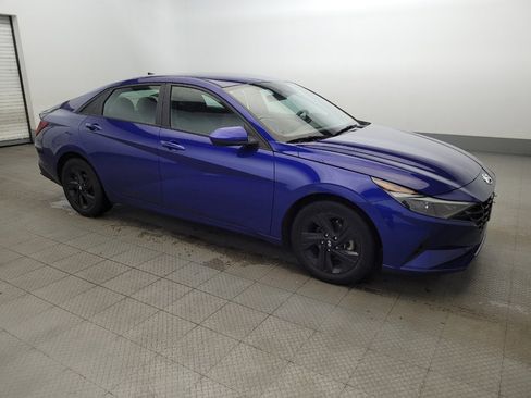 Used 2023 Hyundai Elantra SEL FWD image 11