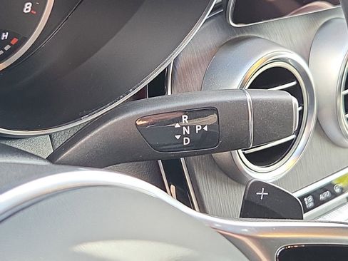 Used 2020 Mercedes-Benz GLC 300 4MATIC image 13