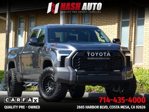 Used 2025 Toyota Tundra Limited AWD/4WD image 3