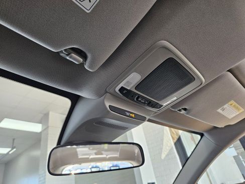 Used 2023 Honda HR-V LX image 22