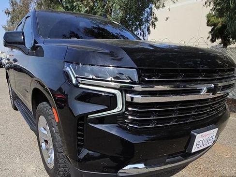 Used 2022 Chevrolet Tahoe LT w/ Luxury Package AWD/4WD image 1
