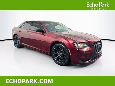 Used 2019 Chrysler 300 Touring w/ Sport Appearance Package RWD image 1