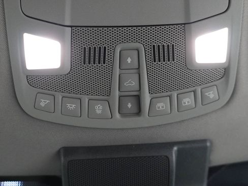 Used 2019 Ford F150 Lariat RWD image 19