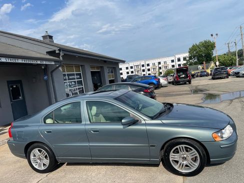 Used 2005 Volvo S60 2.5T FWD image 18