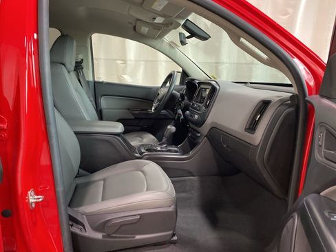 Used 2019 Chevrolet Colorado W/T w/ WT Convenience Package AWD/4WD image 11