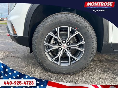 New 2026 GMC Acadia AT4 image 33