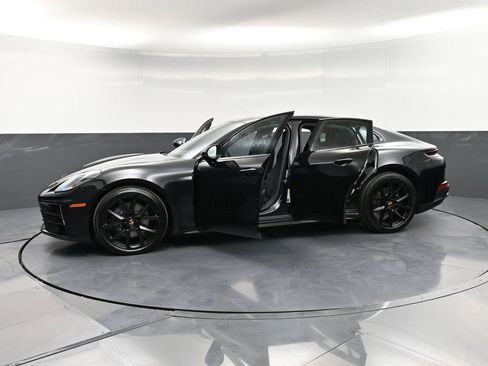 New 2026 Porsche Panamera image 36