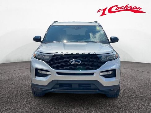 Certified 2024 Ford Explorer ST-Line w/ Class IV Trailer Tow Package AWD/4WD image 40
