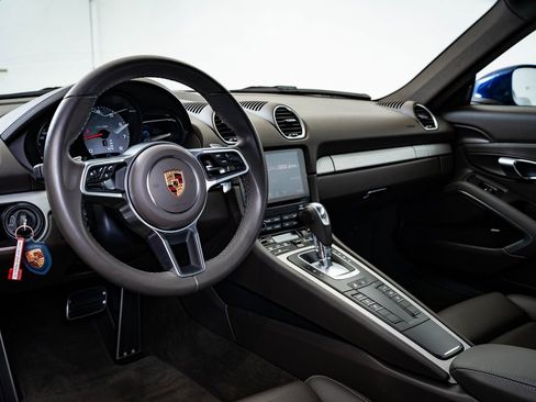 Used 2022 Porsche 718 Cayman S image 4