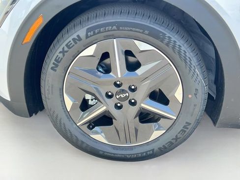 New 2026 Kia EV6 Light RWD image 32