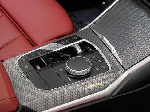 Used 2025 BMW 330i xDrive Sedan image 30