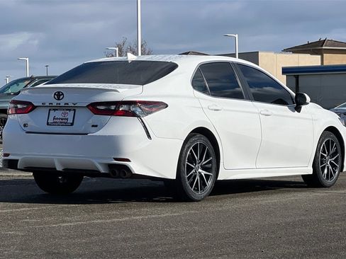 Certified 2024 Toyota Camry SE image 5
