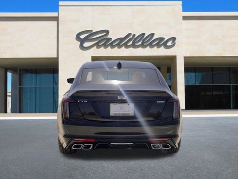 New 2026 Cadillac CT5 V image 4