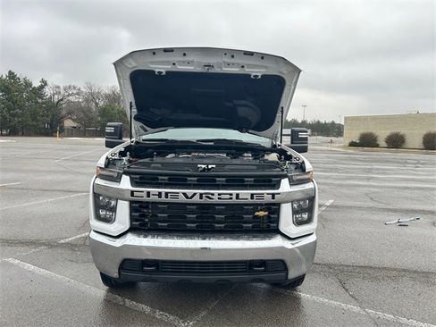 Used 2022 Chevrolet Silverado 2500 LT w/ Fleet Comfort Package image 18