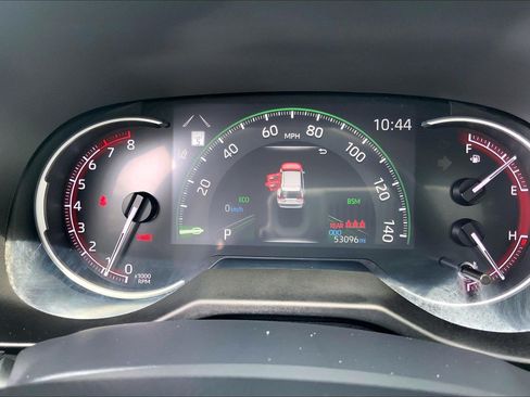Used 2024 Toyota RAV4 XLE AWD/4WD image 25