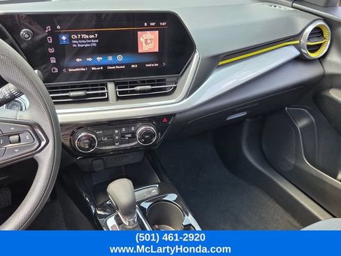 Used 2024 Chevrolet Trax LT FWD image 24