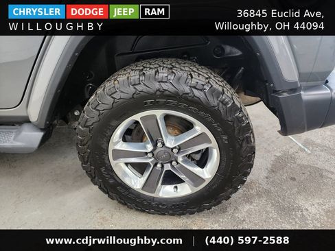 Used 2020 Jeep Wrangler Unlimited Sahara w/ Uconnect 4C Nav & Sound Group AWD/4WD image 38