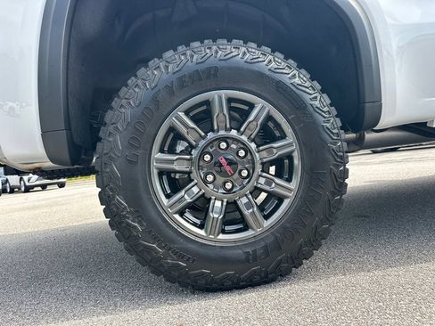 New 2026 GMC Sierra 1500 AT4X AWD/4WD image 18