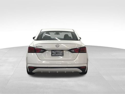 Used 2023 Nissan Altima 2.5 S image 7