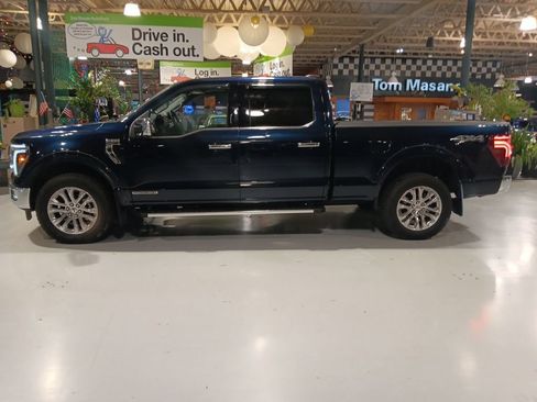 Used 2024 Ford F150 Lariat w/ Equipment Group 502A High AWD/4WD image 17