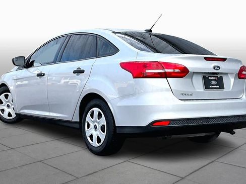 Used 2018 Ford Focus S image 11