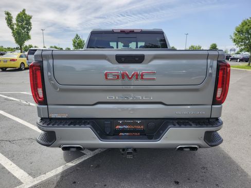 Used 2023 GMC Sierra 1500 Denali w/ Denali Reserve Package AWD/4WD image 18