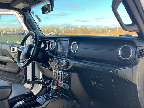 Used 2021 Jeep Wrangler Unlimited Rubicon 4xe w/ Cold Weather Group image 30