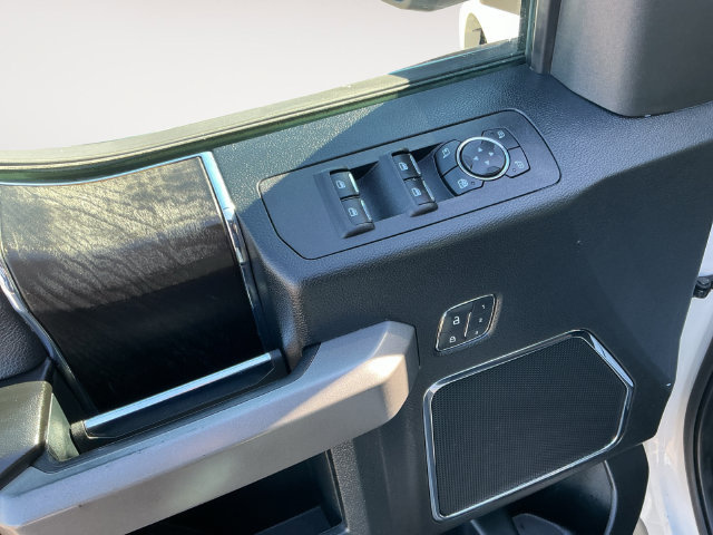 Used 2018 Ford F150 Platinum w/ Equipment Group 701A Luxury AWD/4WD image 10