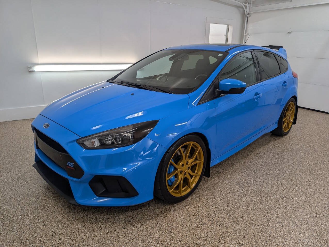 Used 2016 Ford Focus RS AWD/4WD image 2