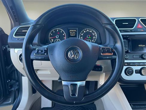 Used 2015 Volkswagen Eos Komfort image 16