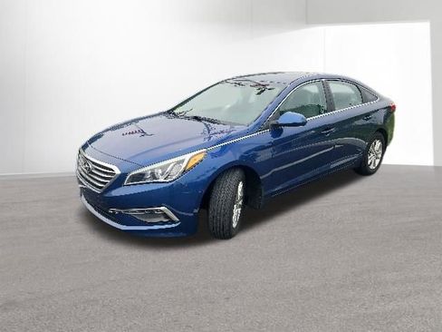 Used 2015 Hyundai Sonata SE FWD image 1