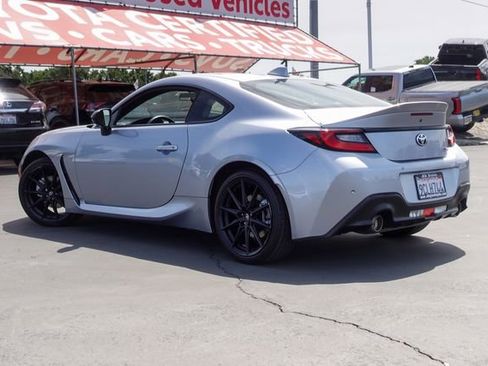 Used 2023 Toyota GR86 Premium w/ ALL Weather Mat Package (TMS) RWD image 10
