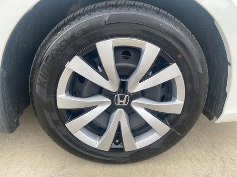 Certified 2023 Honda Civic LX image 29