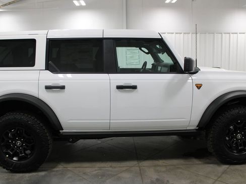 New 2026 Ford Bronco Badlands AWD/4WD image 10