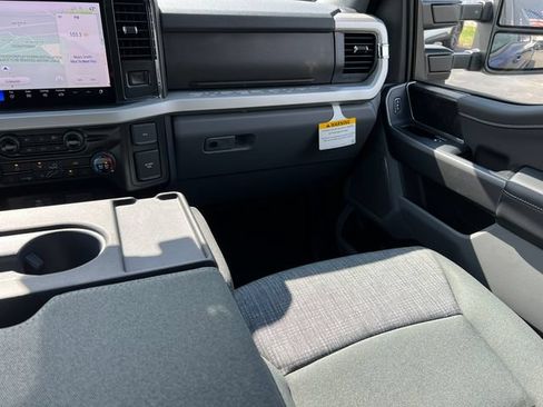 New 2026 Ford F250 XLT w/ XLT Premium Package AWD/4WD image 37