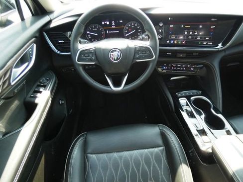 Used 2022 Buick Envision Avenir w/ Technology Package II image 20