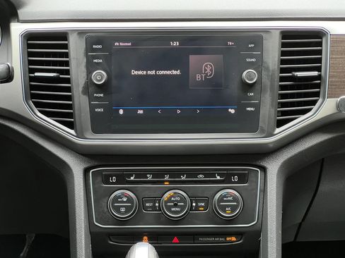 Used 2018 Volkswagen Atlas SE AWD/4WD image 27