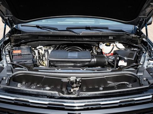 Used 2025 Chevrolet Tahoe High Country image 40