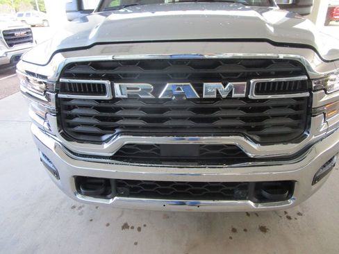New 2026 RAM 3500 Tradesman AWD/4WD image 23