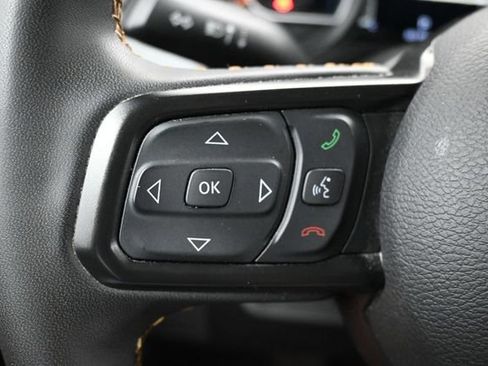 Used 2024 Jeep Gladiator Sport AWD/4WD image 12