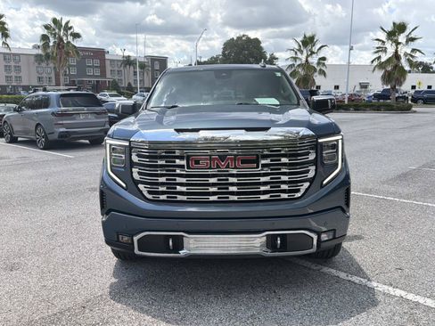 Used 2024 GMC Sierra 1500 Denali AWD/4WD image 9