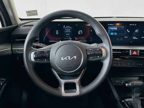 Used 2025 Kia K5 LXS FWD image 18