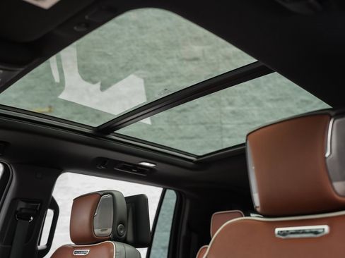 Used 2023 GMC Yukon XL Denali Ultimate image 38