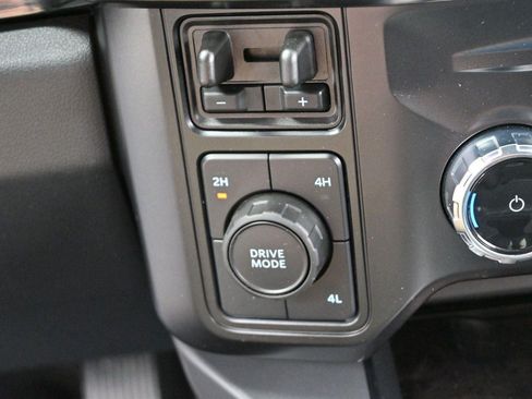 Used 2024 Ford F250 Lariat AWD/4WD image 24