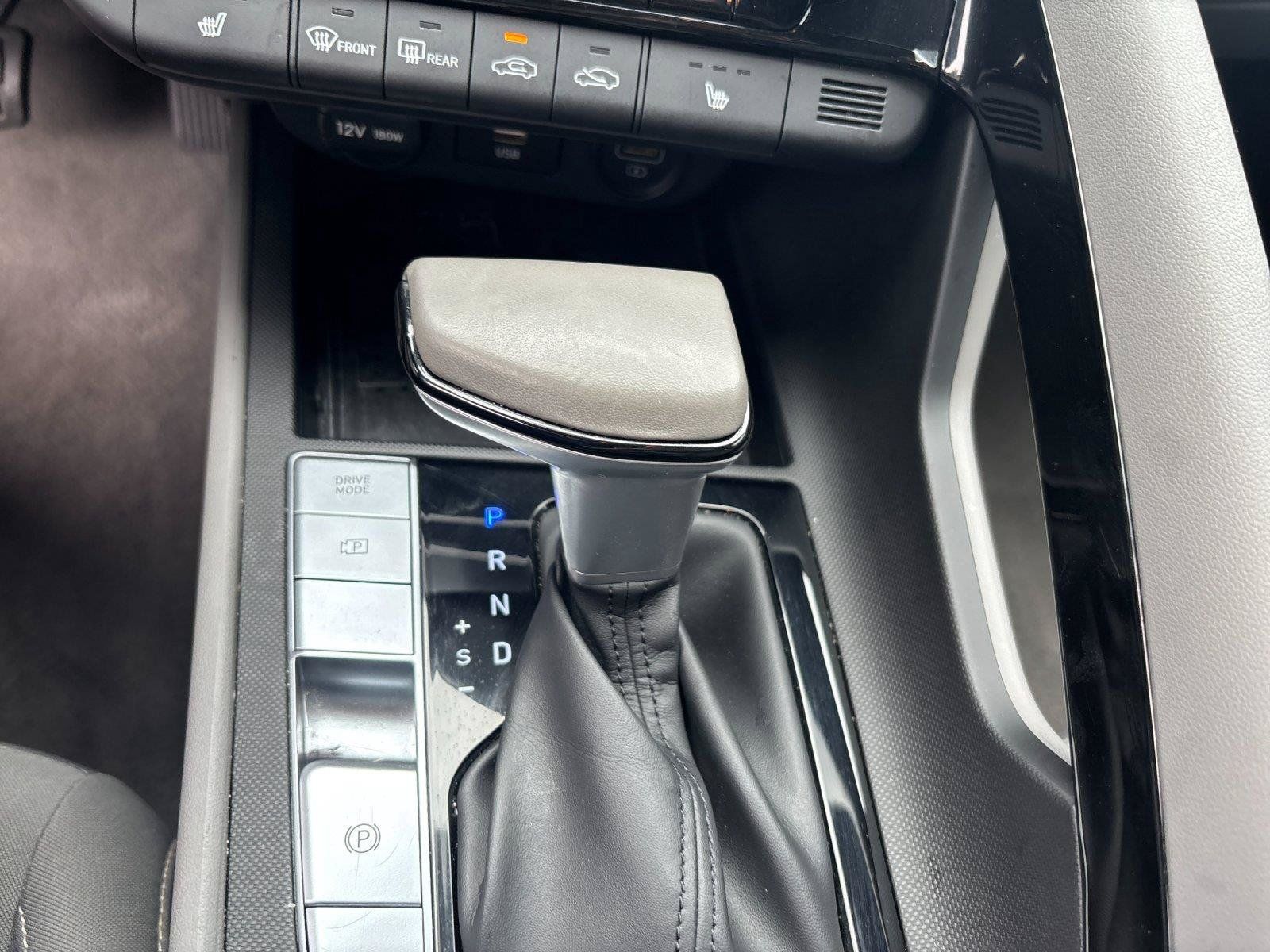 Used 2022 Hyundai Elantra SEL w/ Convenience + Premium Package FWD image 27