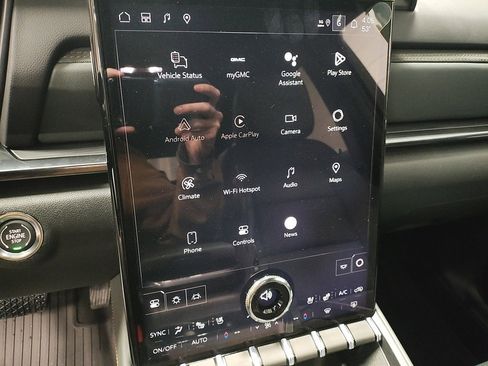 New 2026 GMC Terrain AT4 w/ Convenience Package III image 30