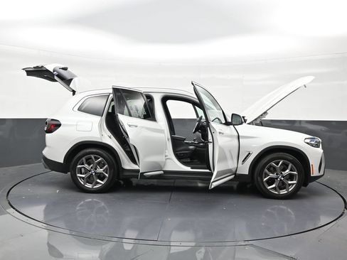 Used 2024 BMW X3 xDrive30i AWD/4WD image 29