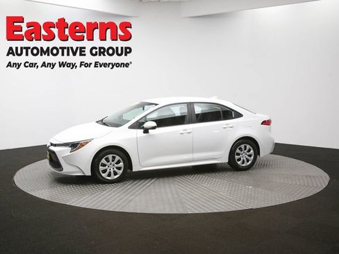 Used 2022 Toyota Corolla LE image 55