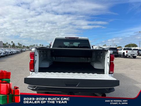 Used 2024 Chevrolet Silverado 2500 LTZ image 15