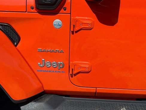 Used 2023 Jeep Wrangler Unlimited Sahara w/ Cold Weather Group AWD/4WD image 35